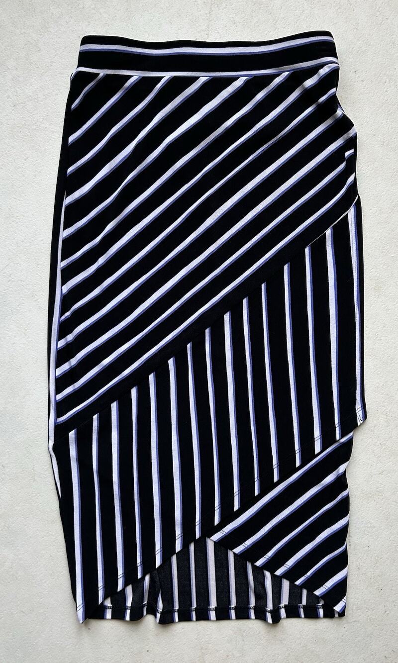 CHICO'S Travelers Painted Stripe Skirt Size 0P US 4/6 Petite Black Purple Travel